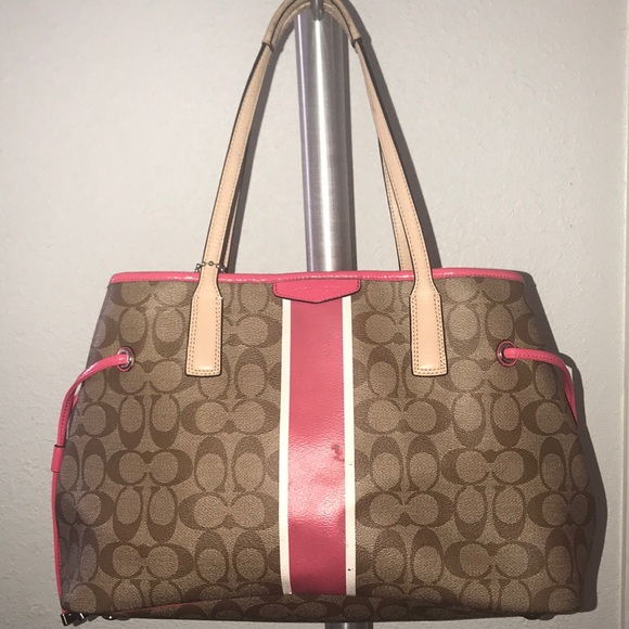 Coach Handbags - Coach Shoulder Bag